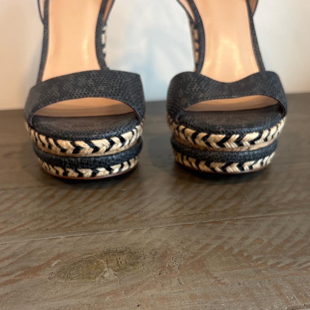 J Lo Black Wedge Sandals (size 10) - Picture 3 of 10